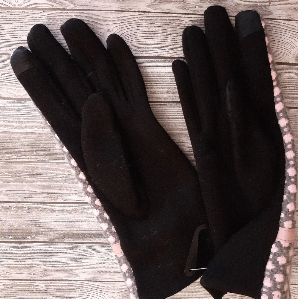 *NWT* Ethel & Myrtle Women's Gloves